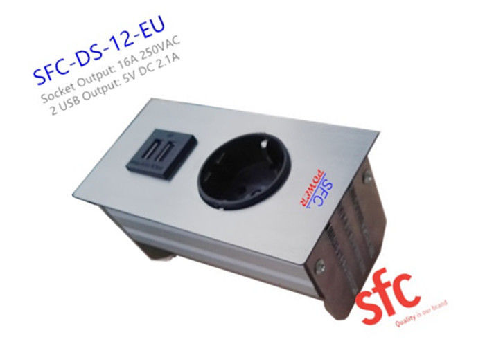 5v 2.1Aは単一EUのプラグ/二重USB充満を用いる卓上の家具のパワー アウトレットを埋め込みました